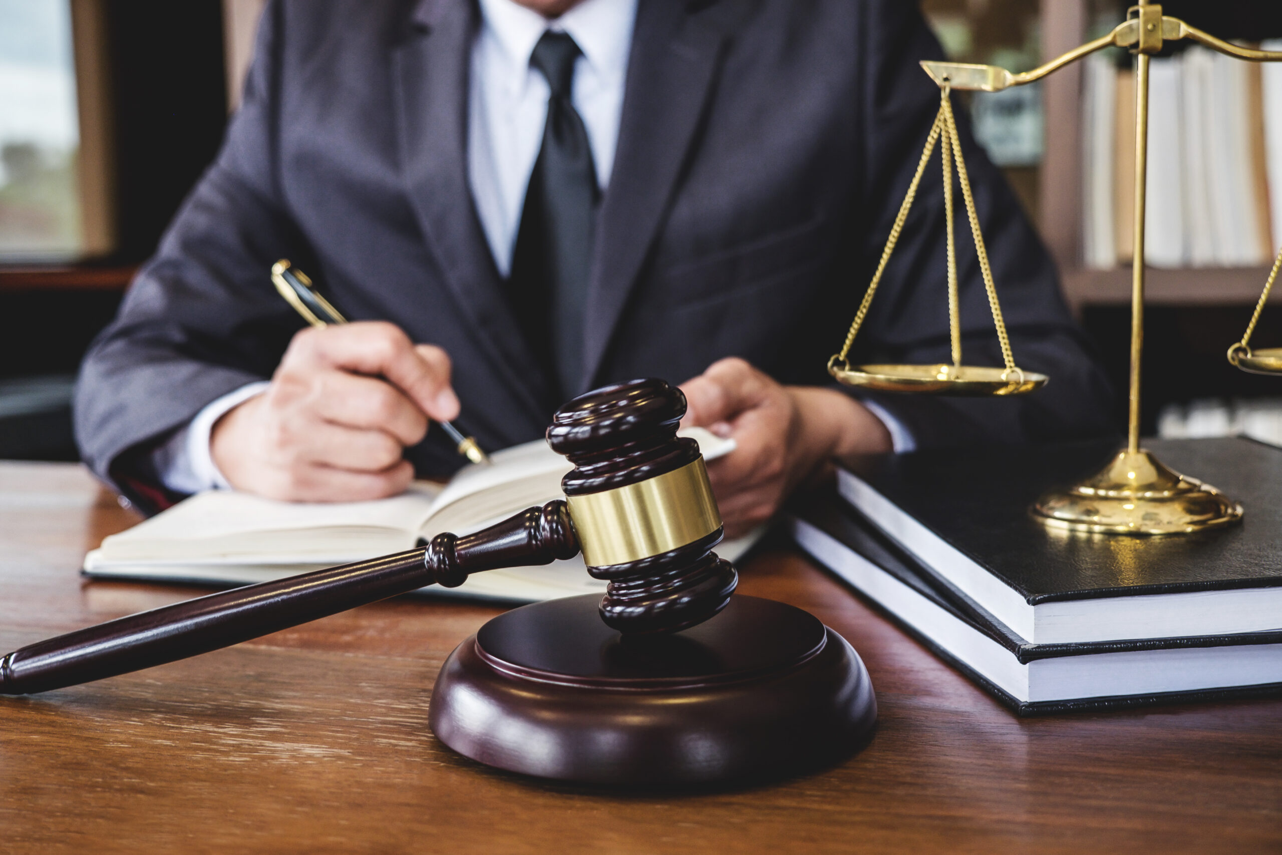 How To Choose The Right Criminal Lawyer: A Guide